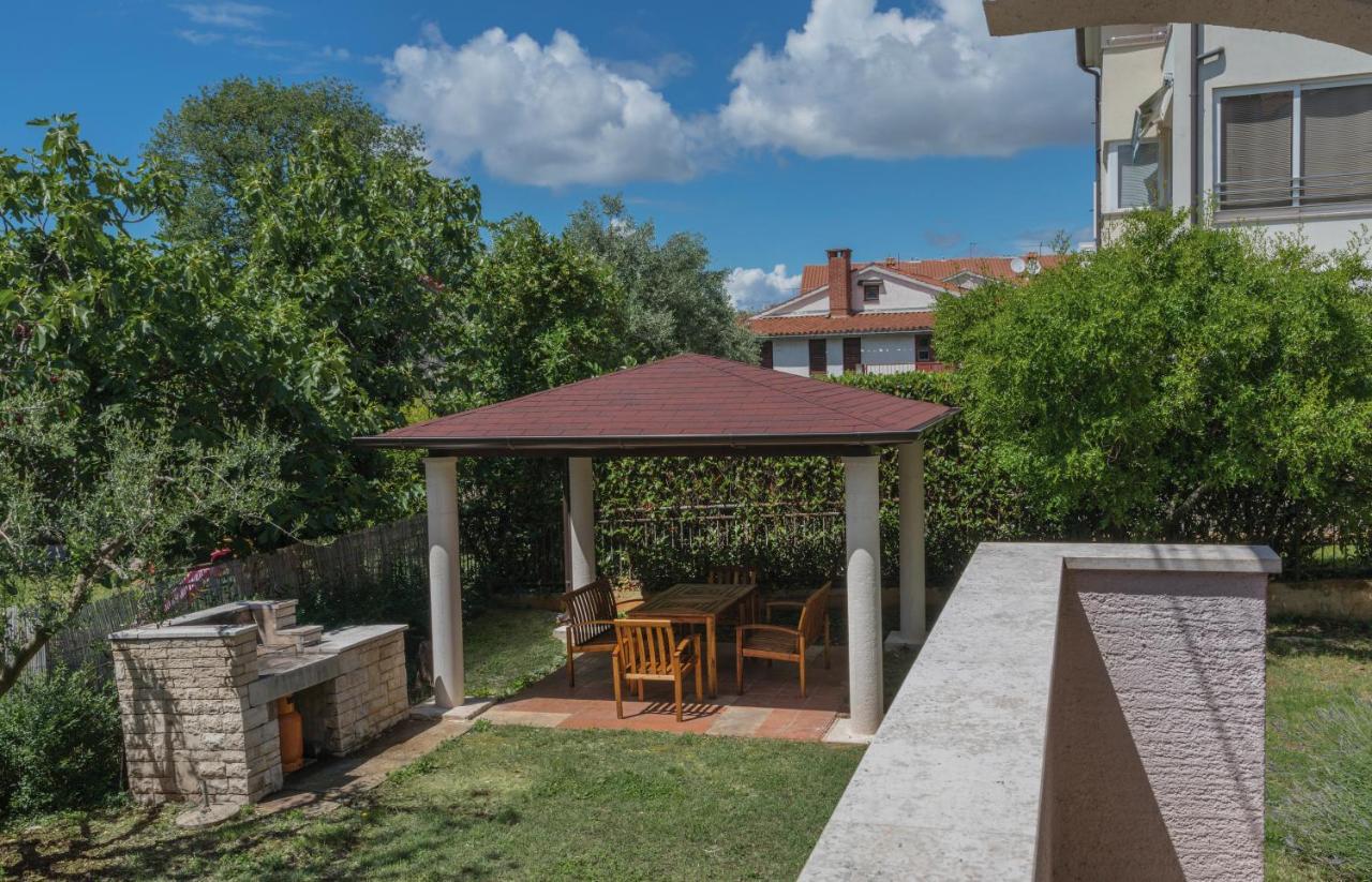 Apartments Bozena Porec Bagian luar foto